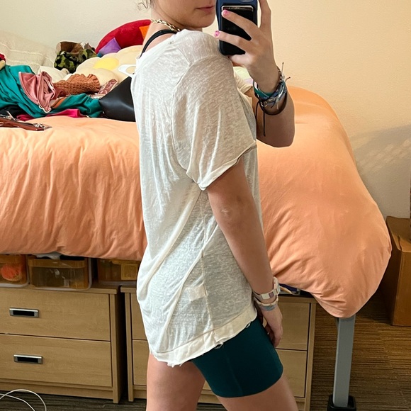 Free people oversized light pink tshirt - Picture 2 of 6